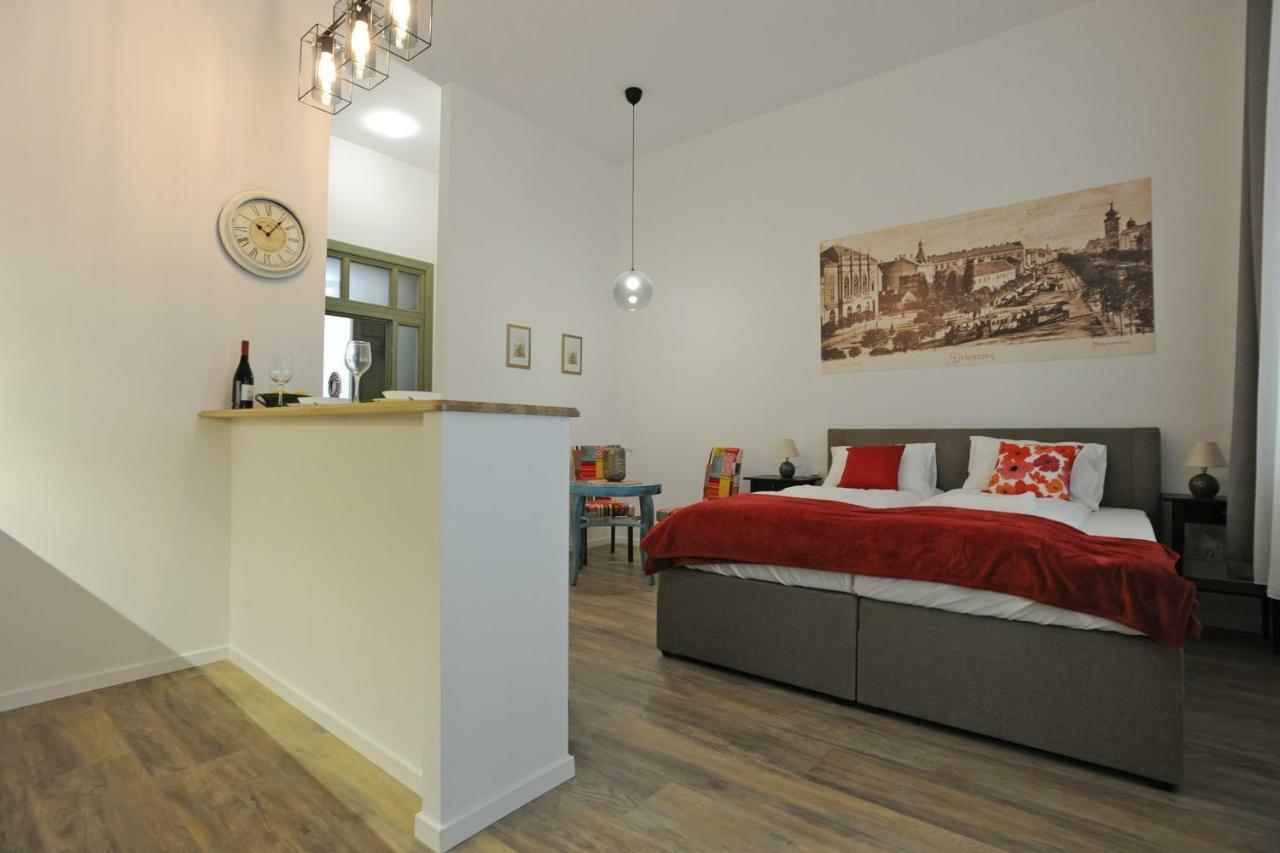 M37 Apartman Debrecen Extérieur photo